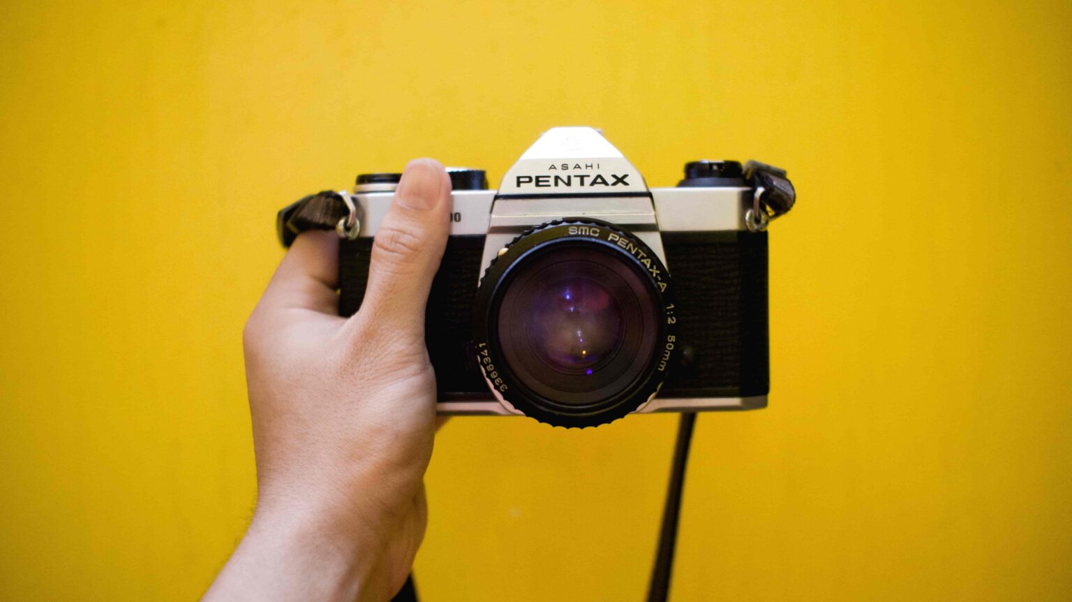 What Battery does the Pentax K1000 use? (Everything you need to know