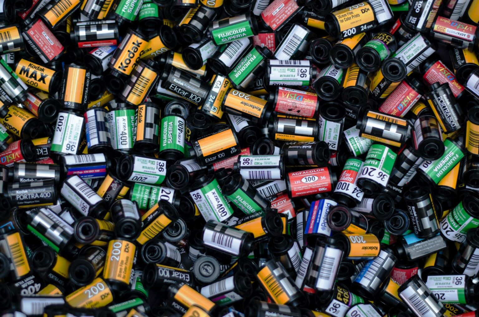 All Available Color Films in 2024: The Complete List – 35milly